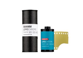 Lomo Chrome Turquoise film